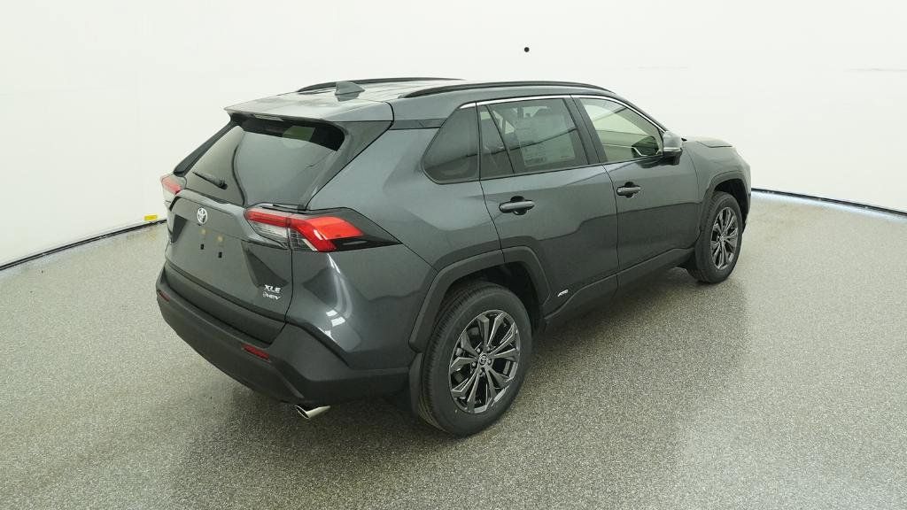Thumbnail: 2025 Toyota RAV4 - 28