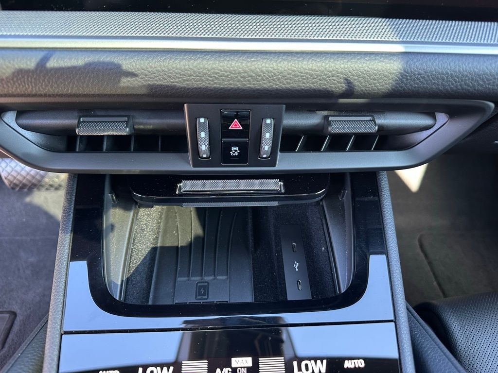 Thumbnail: 2025 Porsche Cayenne - 22