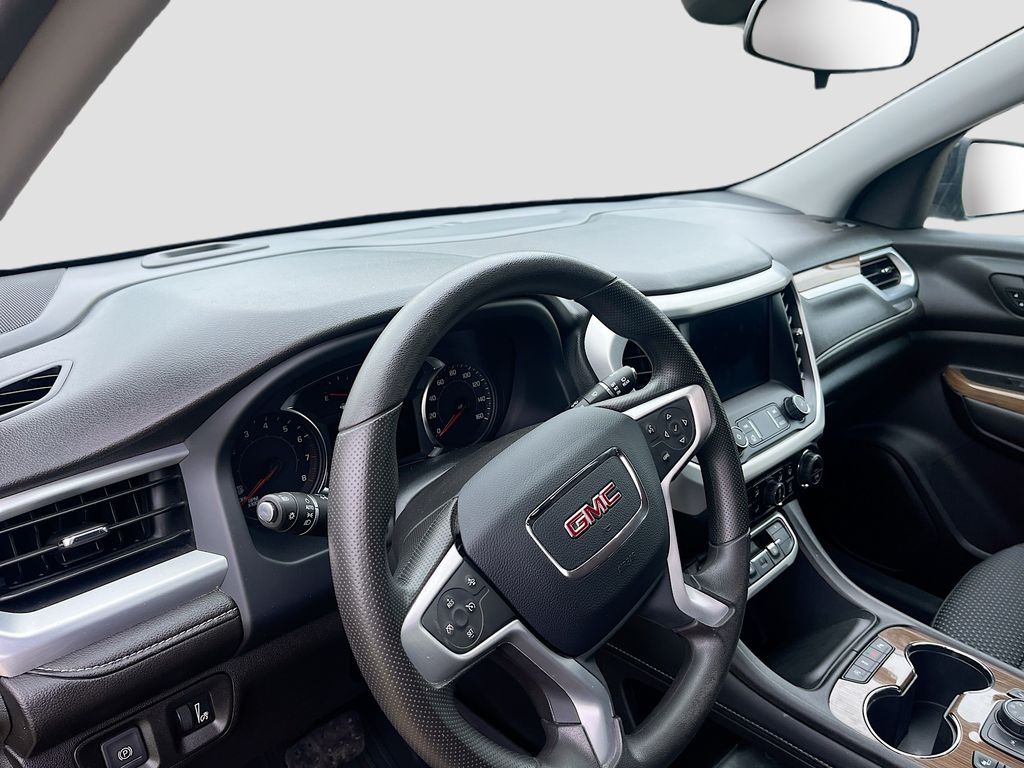 Used 2023 Black GMC SLE image 9