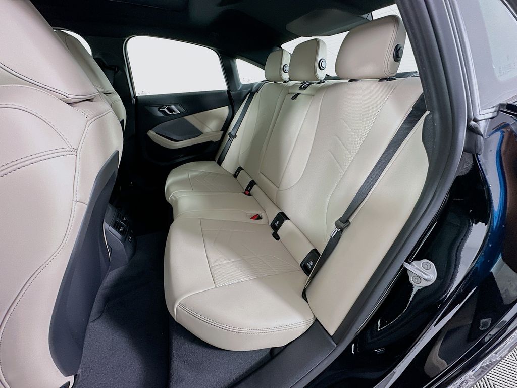 Thumbnail: 2026 BMW 2 Series - 17
