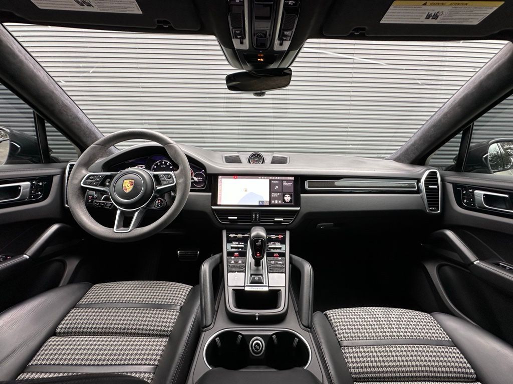 Thumbnail: 2021 Porsche  - 6