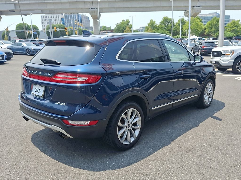 Thumbnail: 2015 Lincoln MKC - 4
