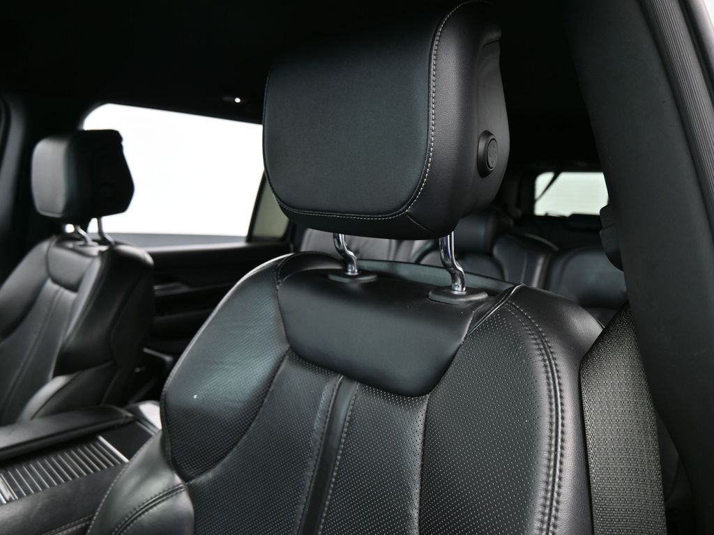 Used 2022 Silver Zynith Jeep Series I image 16