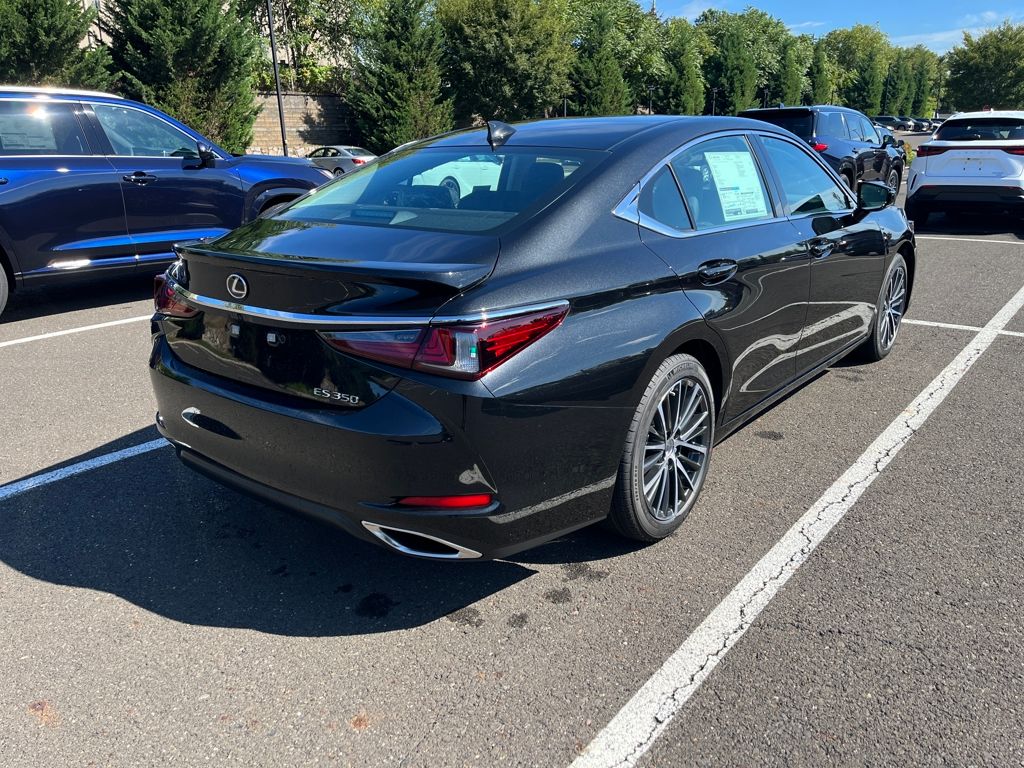 2025 Lexus ES 350 photo 2