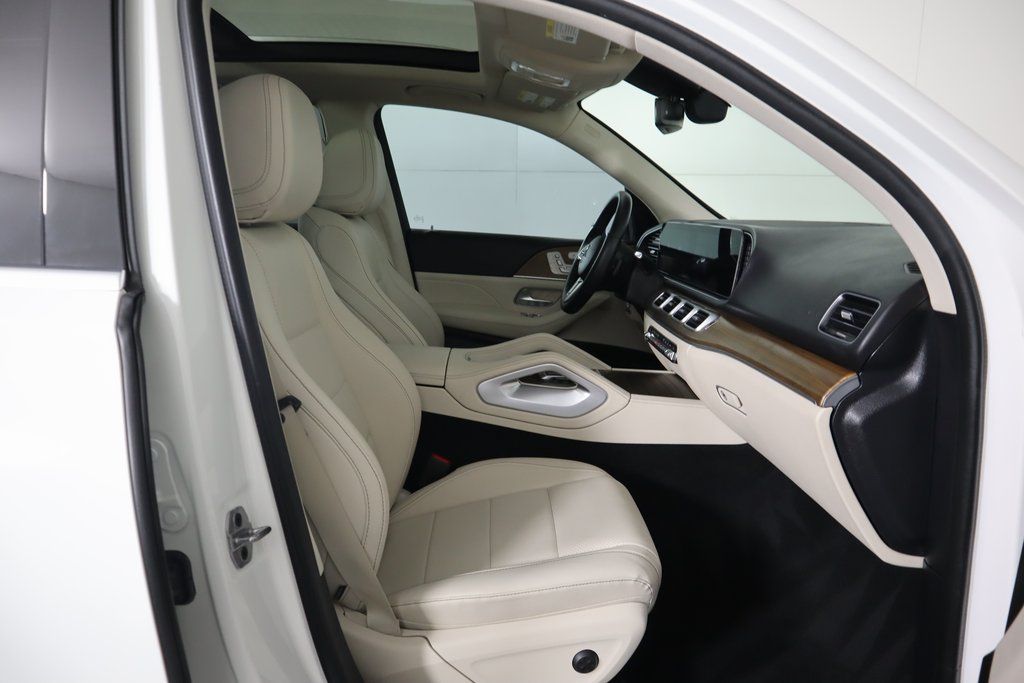 Thumbnail: 2023 Mercedes-Benz GLE - 21