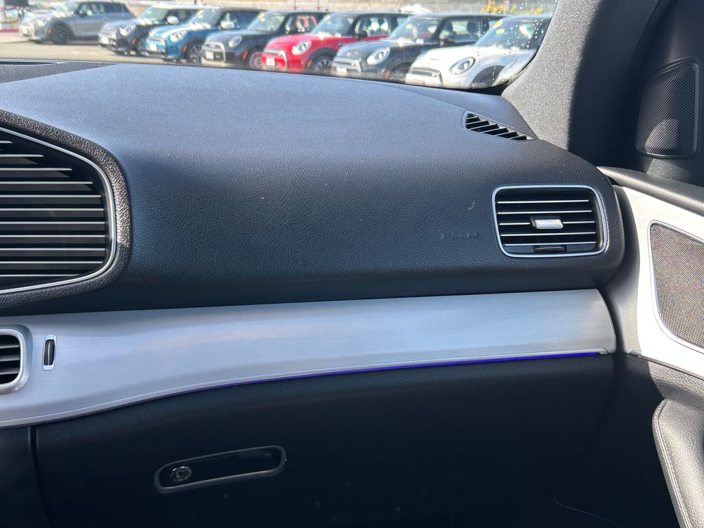 Thumbnail: 2024 Mercedes-Benz GLE - 26