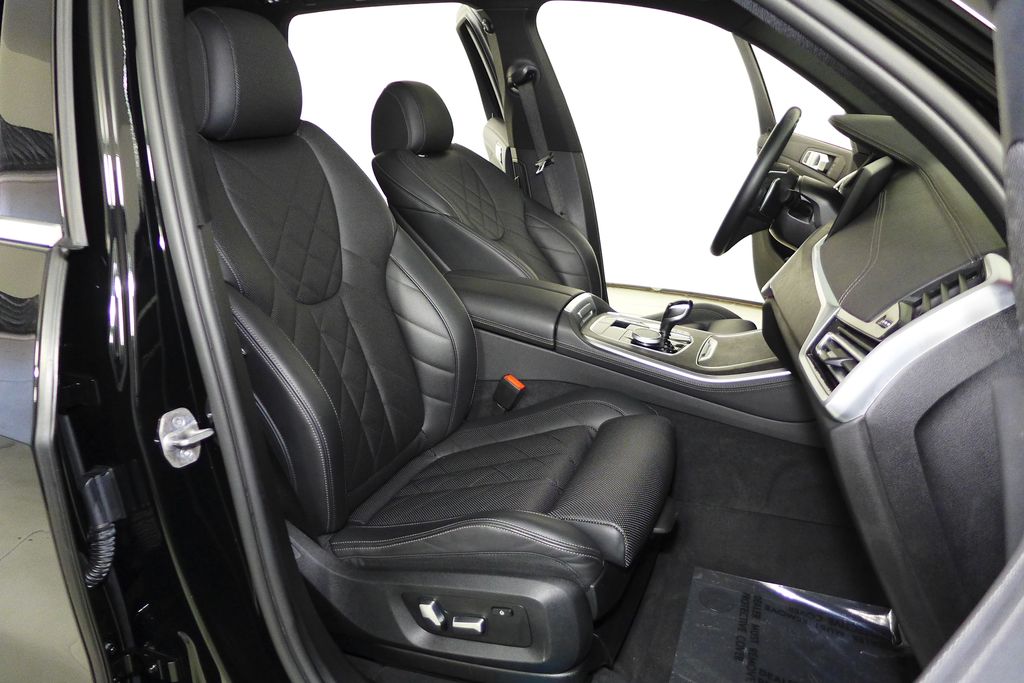 Thumbnail: 2023 BMW X5 - 17
