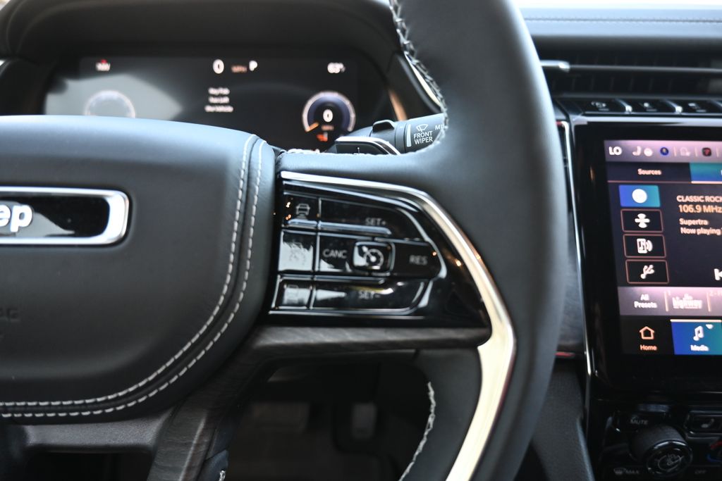 2025 Jeep Grand Cherokee Overland - 6