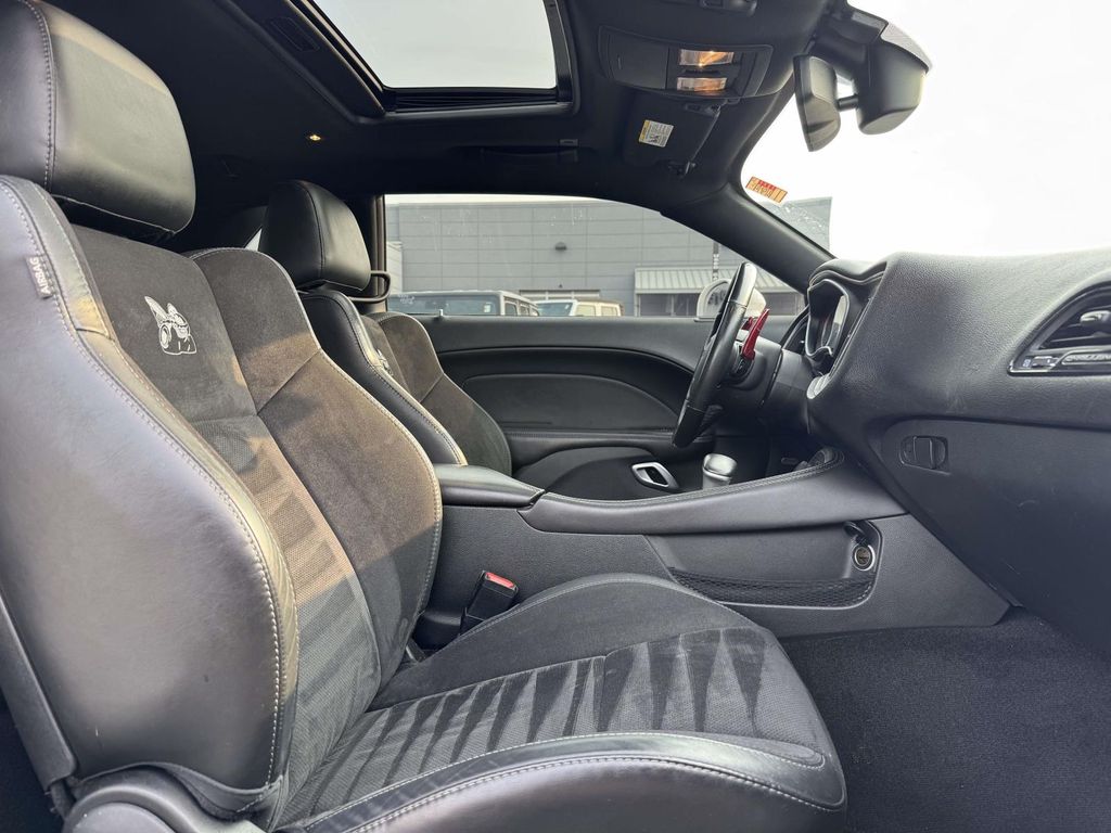 Used 2018 White Dodge R/T Scat Pack image 15