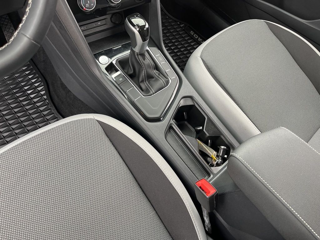 Thumbnail: 2024 Volkswagen Taos - 18