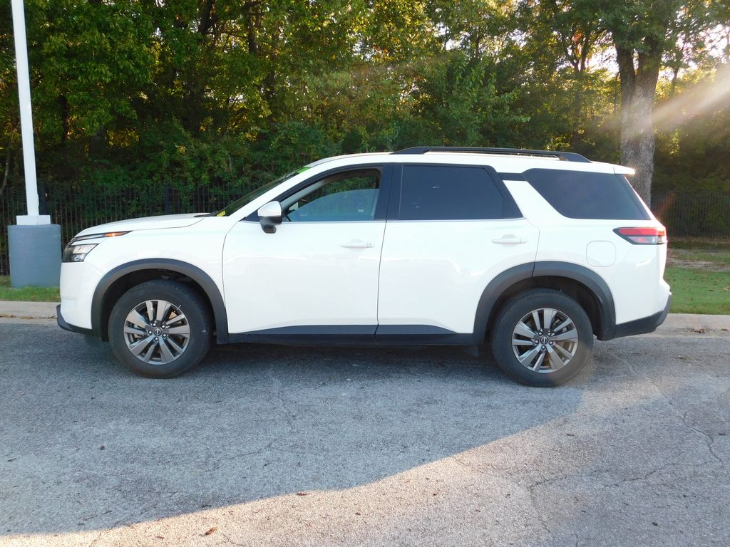 Thumbnail: 2025 Nissan Pathfinder - 2