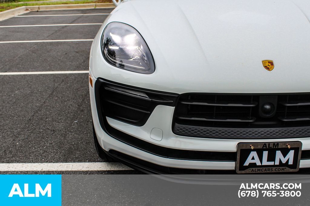 Used 2024 White Porsche Base image 11