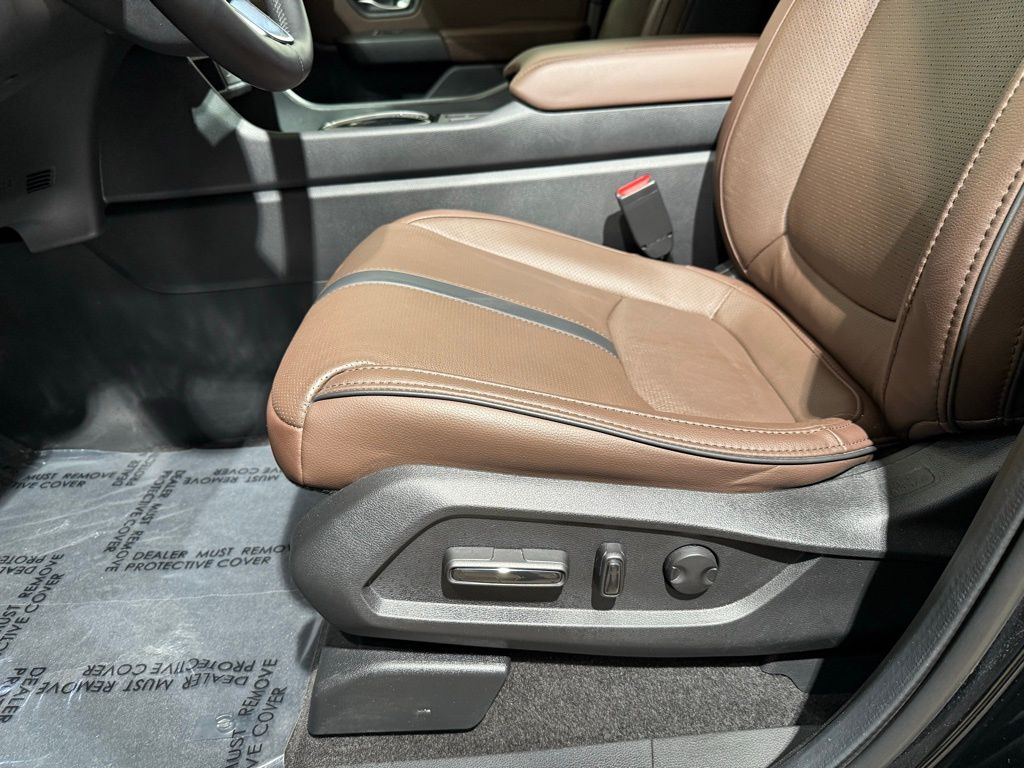Thumbnail: 2025 Honda Pilot - 14