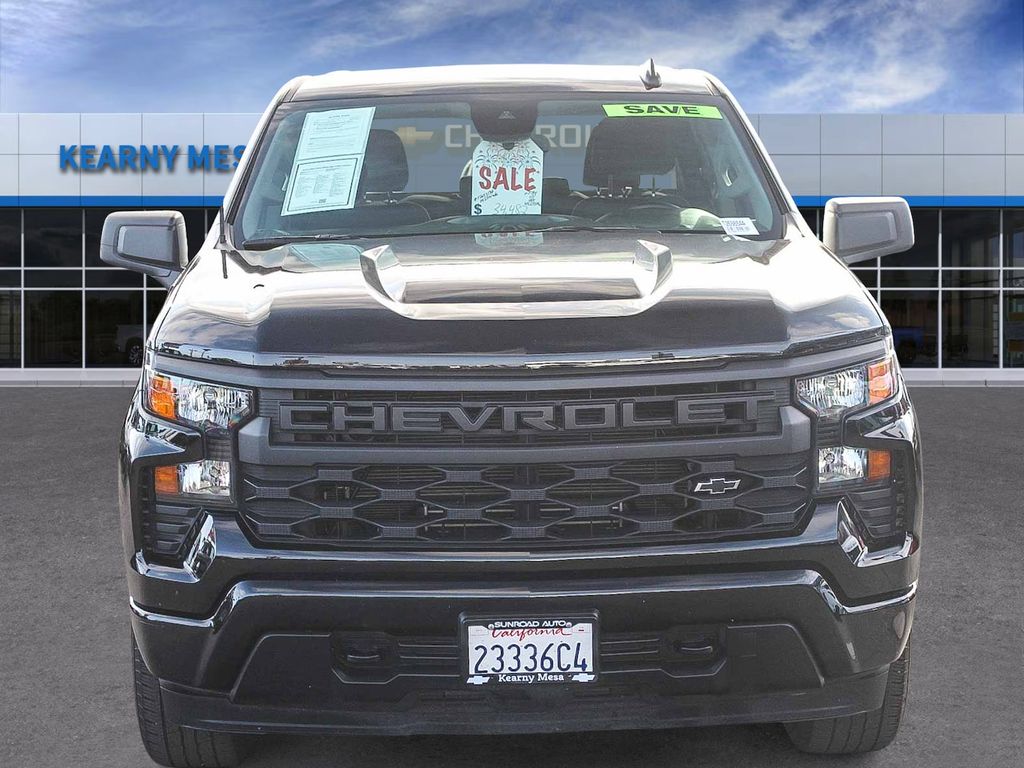 View vehicle photo 2