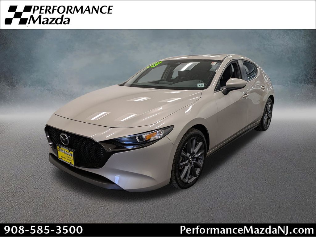 Gray (Platinum Quartz Metallic) 2023 Mazda MAZDA3 2.5 S Preferred Hatchback FWD Hatchback Front-Wheel Drive 6-Speed Automatic