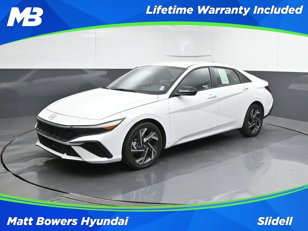 Serenity White 2025 Hyundai Elantra Hybrid Sedan Front-Wheel Drive 6-Speed Dual Clutch