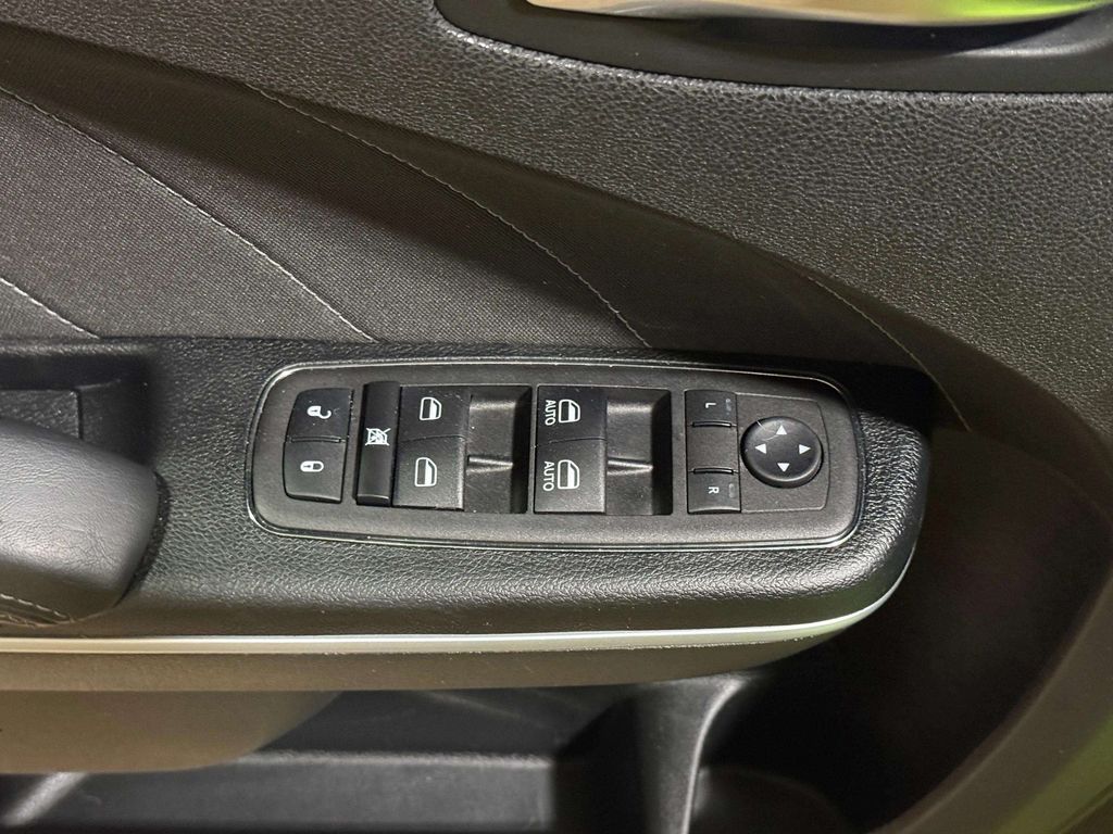 Used 2023 Sublime Metallic Clearcoat Dodge R/T Scat Pack image 7