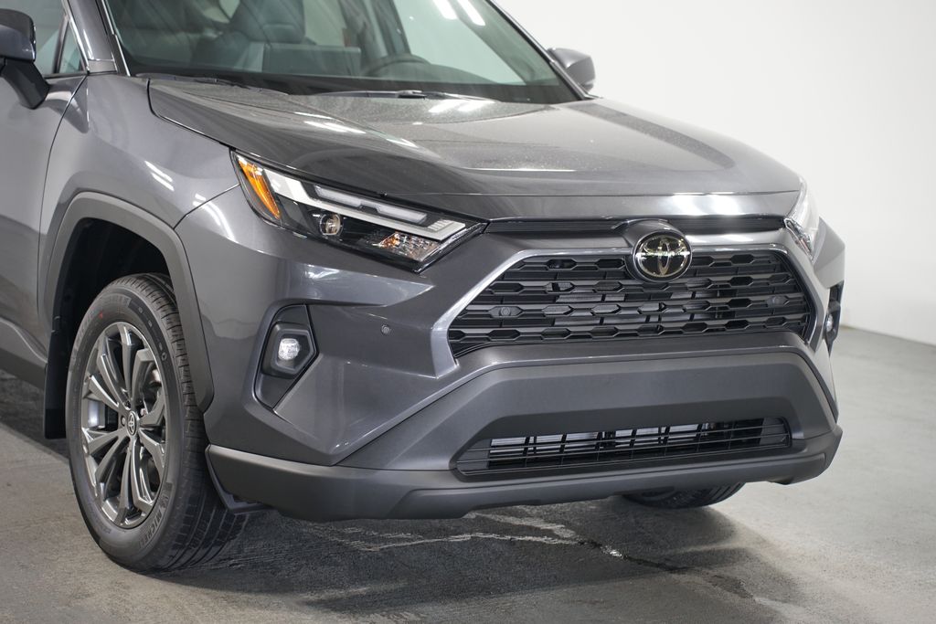 Thumbnail: 2025 Toyota RAV4 - 4