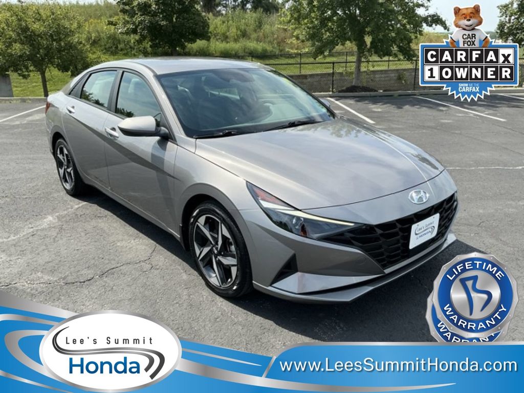 Fluid Metal 2023 Hyundai Elantra Sedan Front-Wheel Drive Continuously Variable Transmission