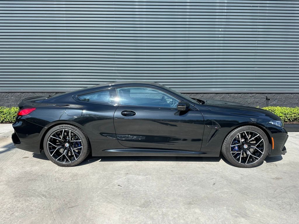 Thumbnail: 2023 BMW M8 - 10