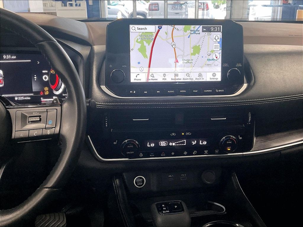 2023 Nissan Rogue — photo 18