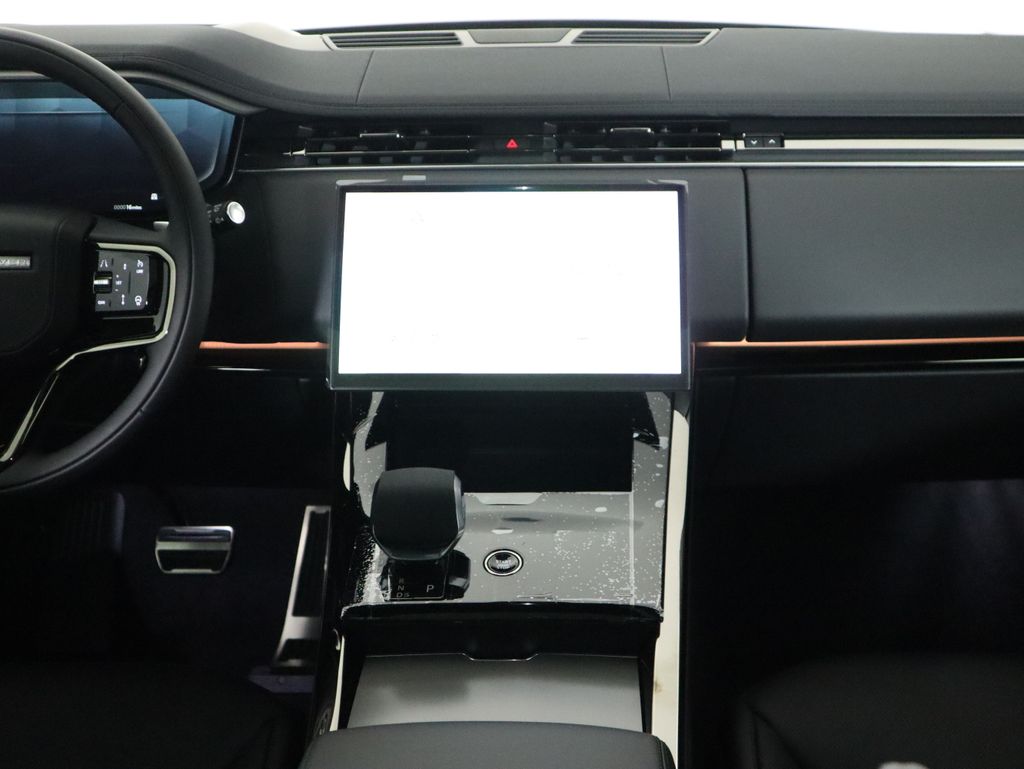 Thumbnail: 2026 Land Rover Range Rover Sport - 15