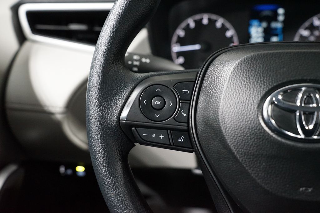 Thumbnail: 2025 Toyota Corolla Cross - 14