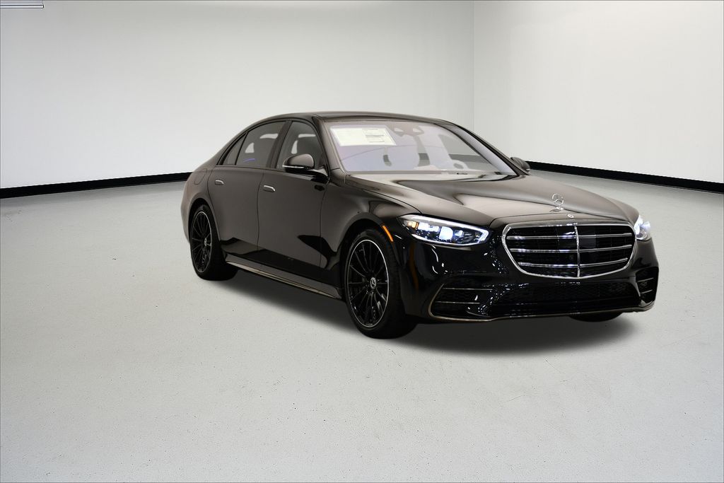 Thumbnail: 2025 Mercedes-Benz S-Class - 7