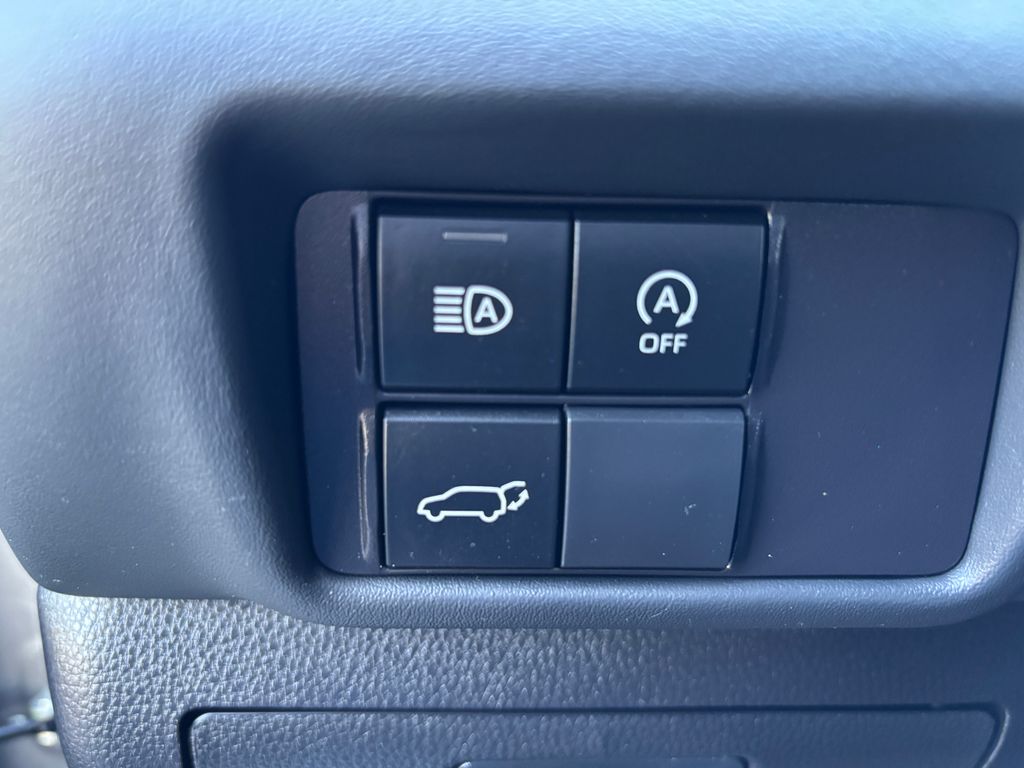 2023 Toyota Highlander L 10