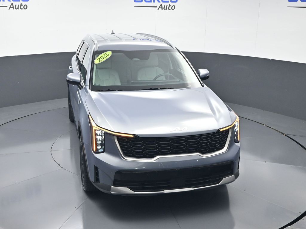 2025 Everlasting Silver Kia Sorento S AWD SUV