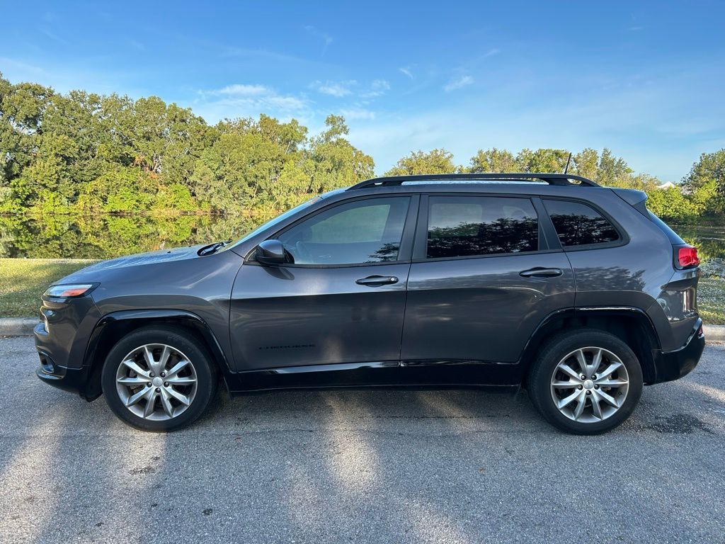 Thumbnail: 2018 Jeep Cherokee - 2