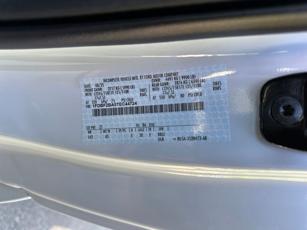 New 2026 Ford Super Duty F-250 Regular Cab 8' Box XL