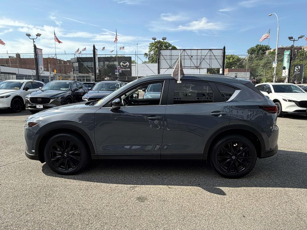 View vehicle photo 4