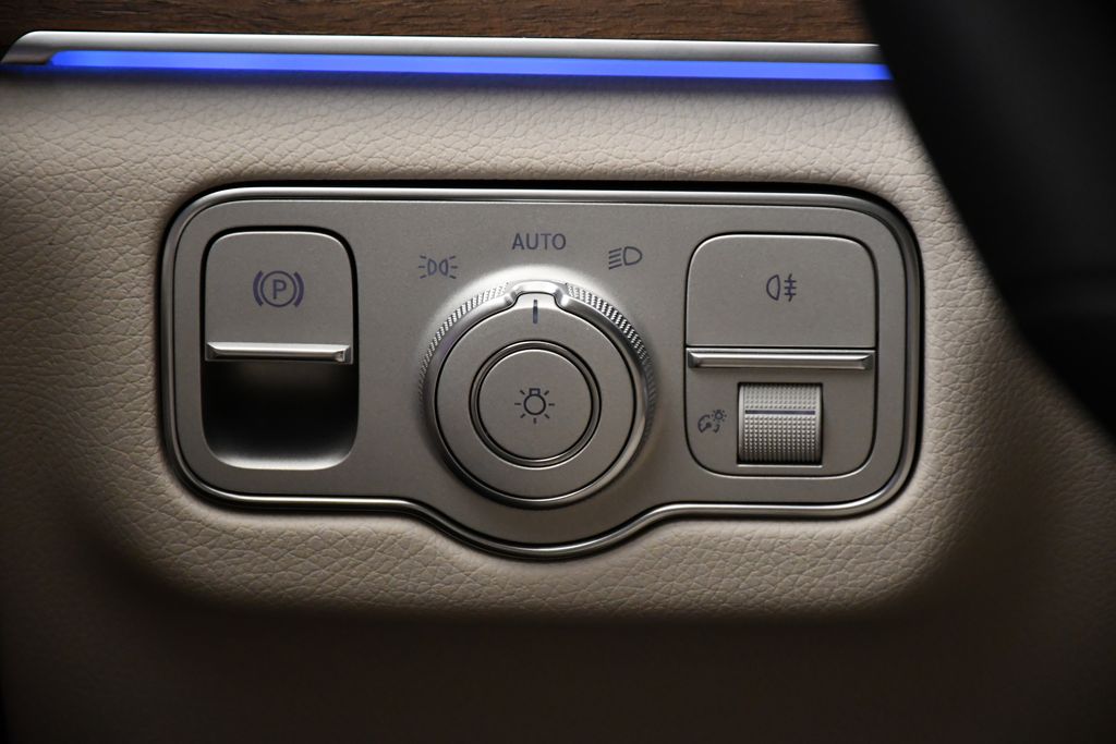 Thumbnail: 2026 Mercedes-Benz GLE - 21