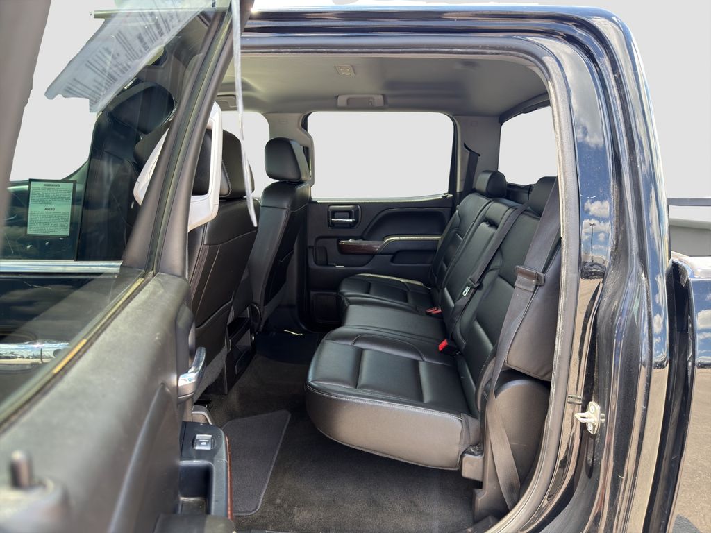 Used 2018 Black GMC SLT image 13