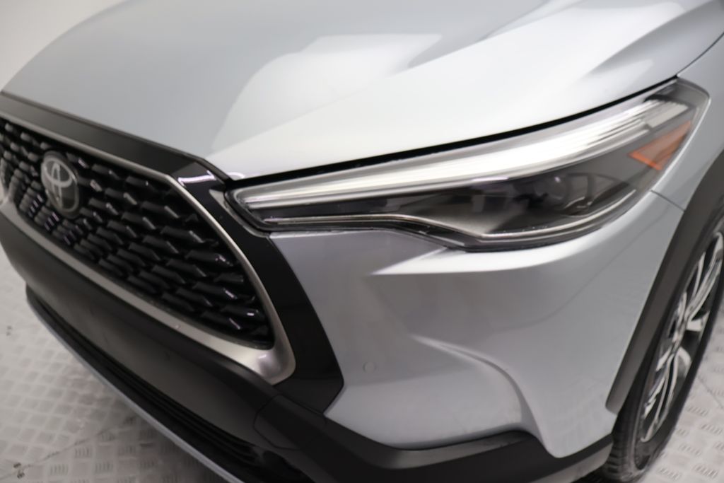Thumbnail: 2023 Toyota Corolla Cross - 3
