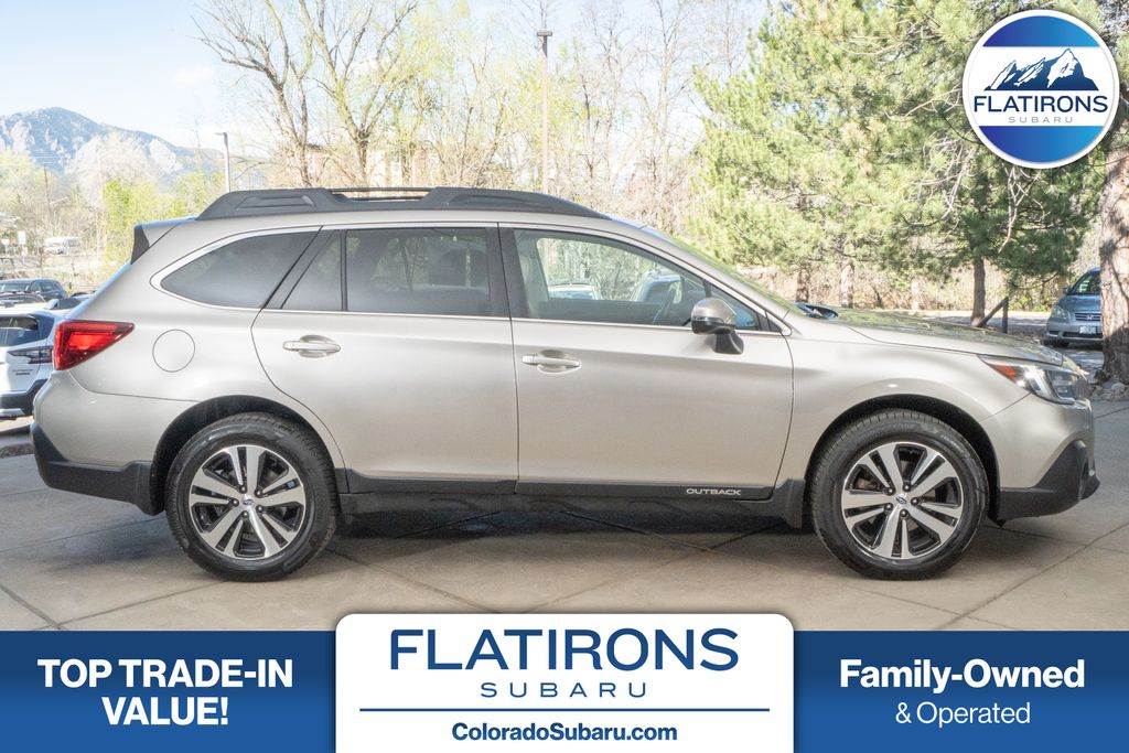 Gray (Tungsten Metallic) 2018 Subaru Outback 2.5i Limited AWD Wagon All-Wheel Drive Continuously Variable Transmission