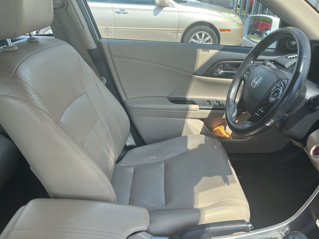 Thumbnail: 2015 Honda Accord - 4