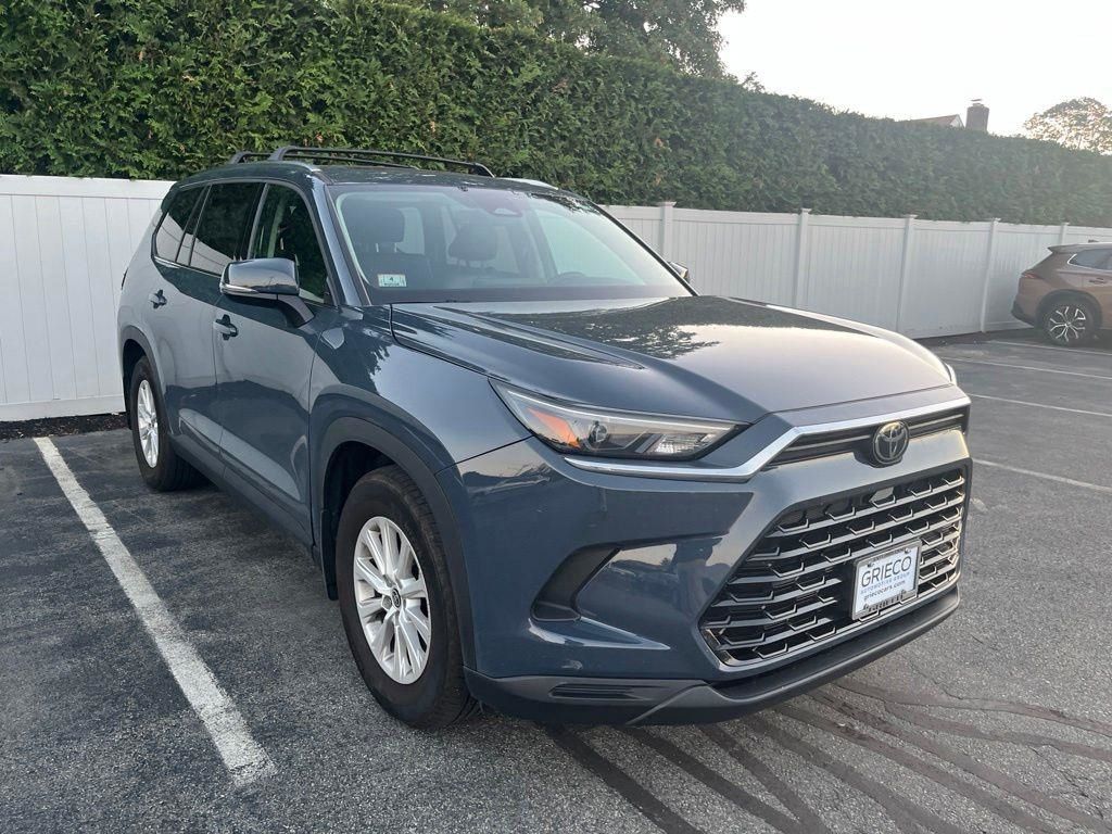 White (Cloud) 2025 Toyota Grand Highlander Hybrid SUV / Crossover All-Wheel Drive Continuously Variable Transmission