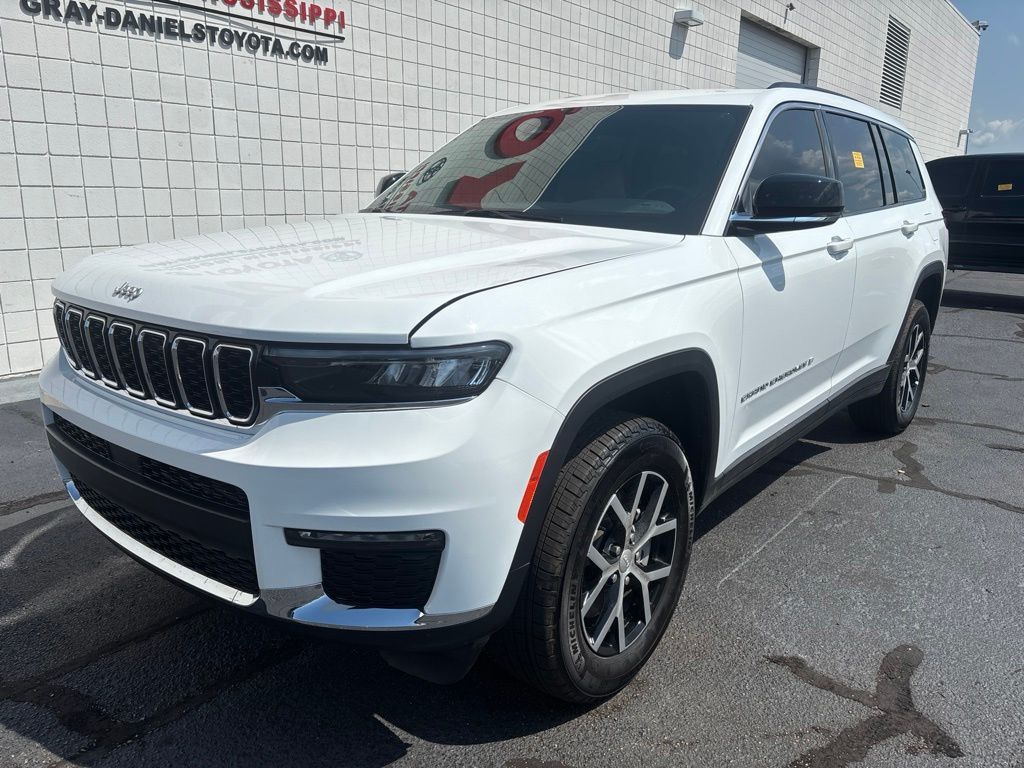 2025 Jeep Grand Cherokee L Limited RWD