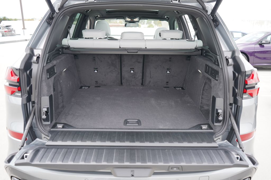 Thumbnail: 2026 BMW X5 - 20