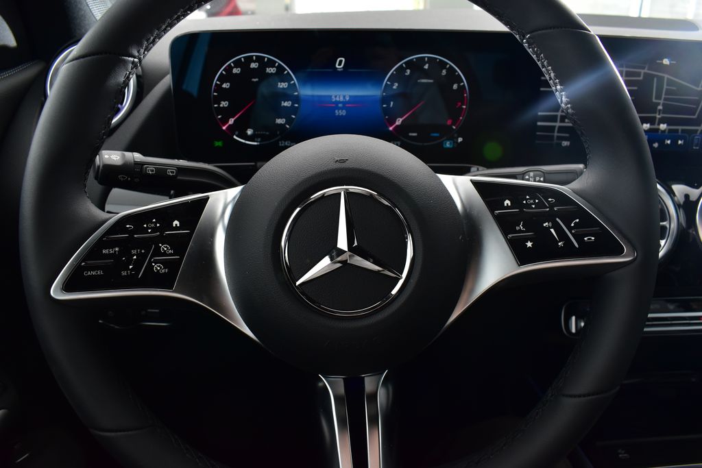 Thumbnail: 2025 Mercedes-Benz GLA - 15