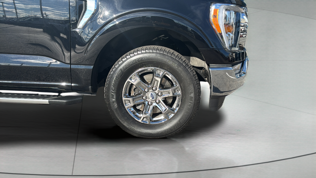 Certified Used 2023 Black Ford XLT image 19