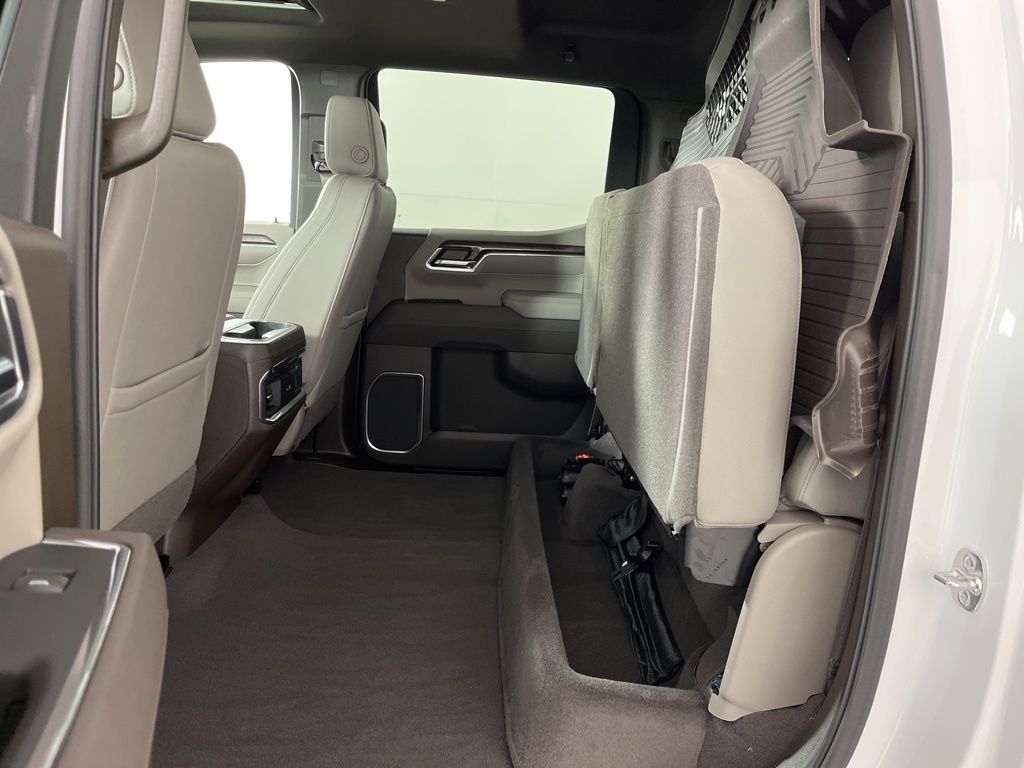 2025 Chevrolet Silverado 1500 LTZ 25