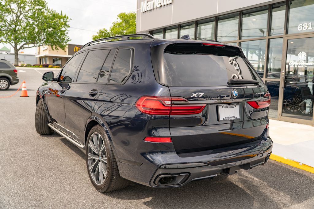 2022 BMW X7 xDrive40i photo