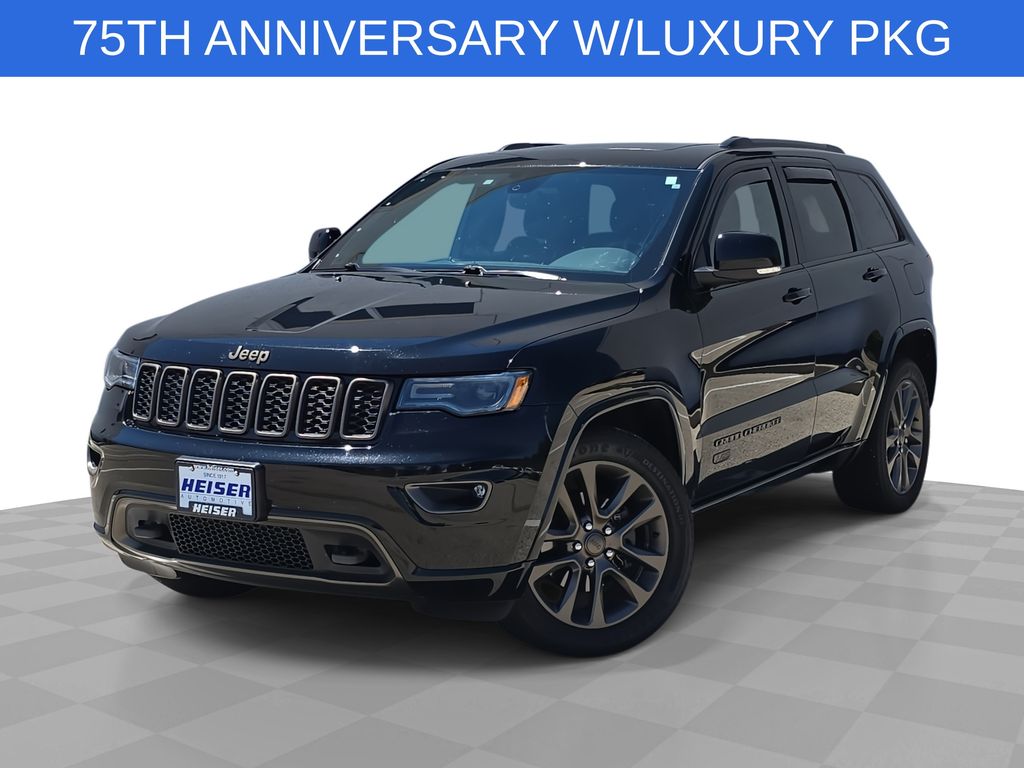 Diamond Black Crystal Pearlcoat 2017 Jeep Grand Cherokee SUV / Crossover Four-Wheel Drive 8-Speed Automatic