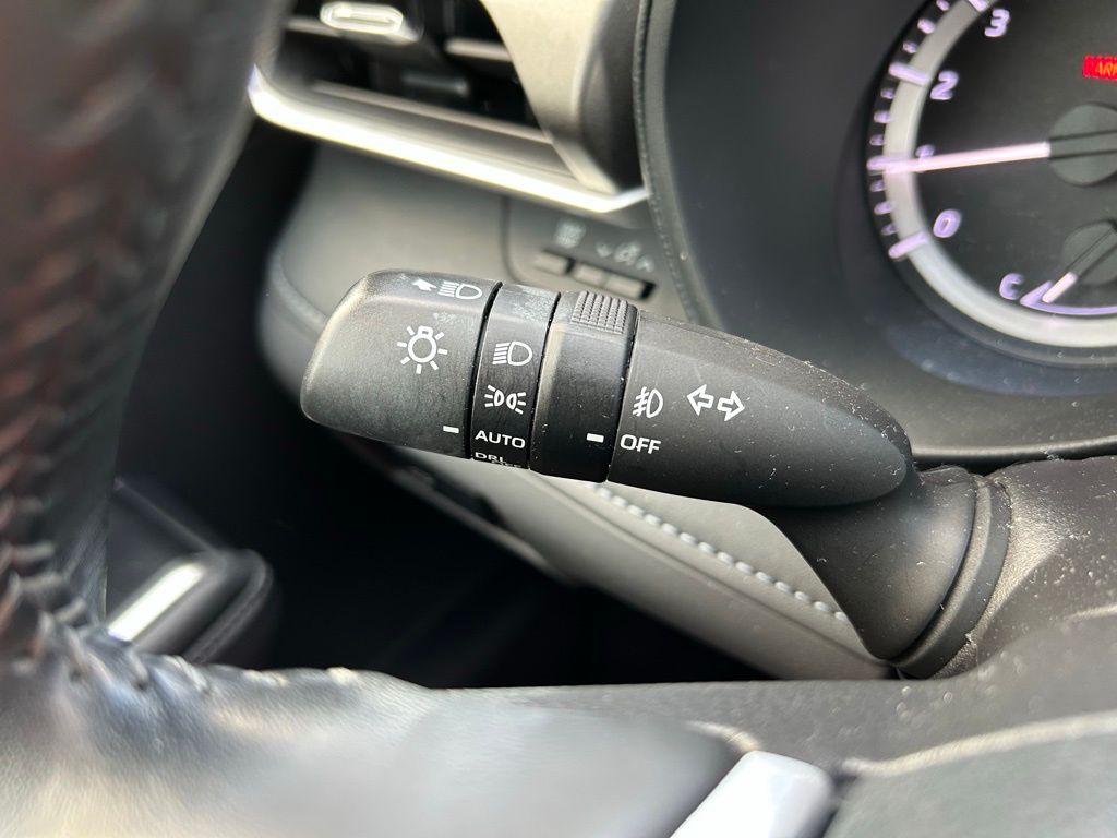 Thumbnail: 2024 Toyota Highlander - 23