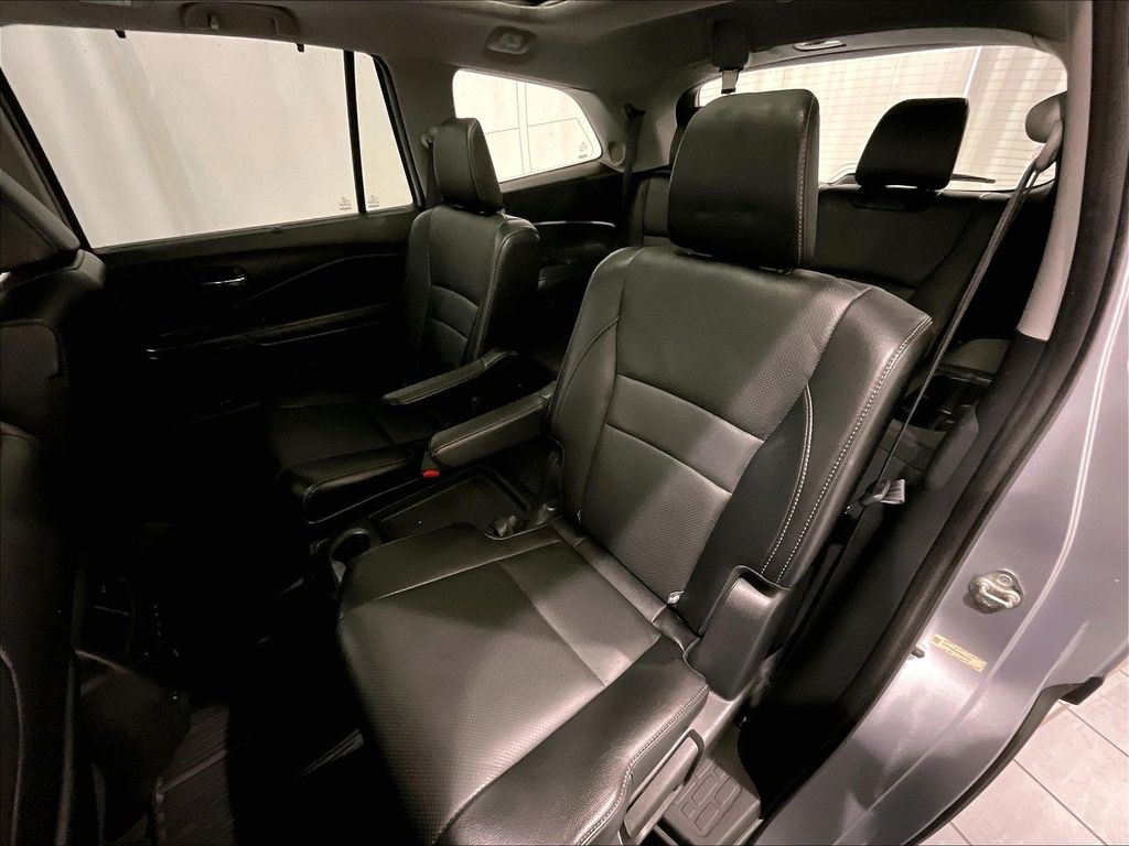2016 Honda Pilot — photo 15