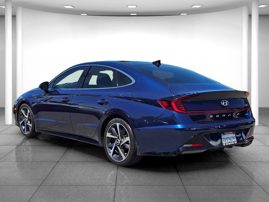 Certified Used 2022 Blue Hyundai SEL Plus image 4