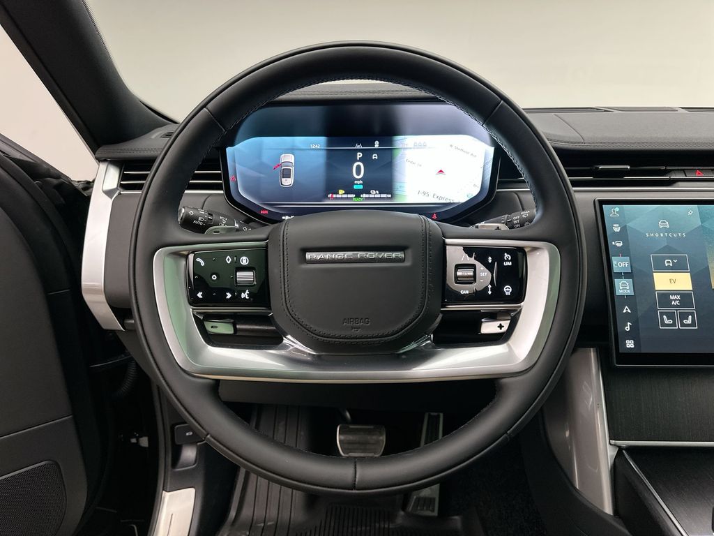 Thumbnail: 2026 Land Rover Range Rover - 22